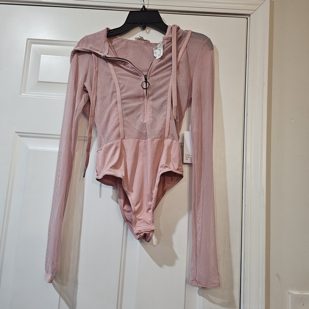 Rosevelvet Pink Sheer Long Sleeve Bodysuit 2 Piece Size M {Bx7}